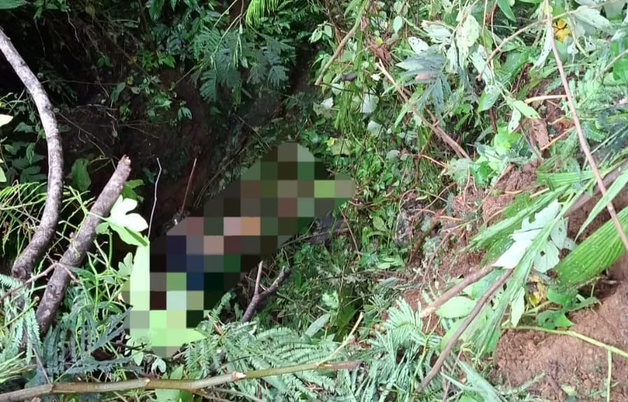 Jenazah AIPDA Agus ES berada di dasar jurang Jembatan Plaga. Sumber: radarbali