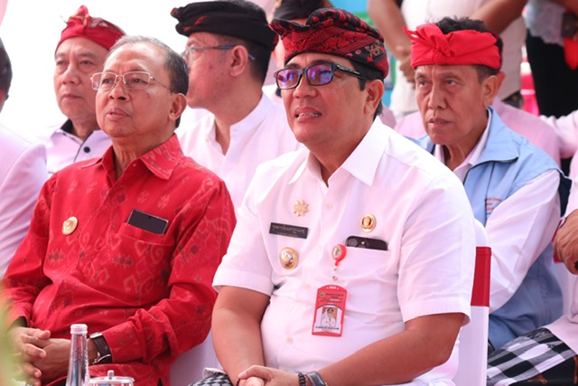 Bupati dan Wakil Bupati Tabanan Hadiri Launching Koperasi Merah Putih