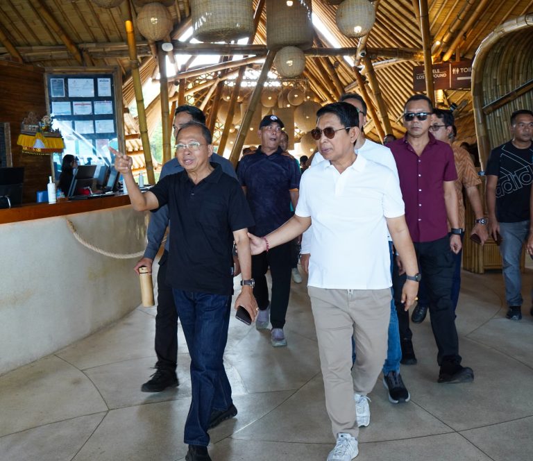 Dikepung Padatnya Usaha Pariwisata, Desa Tibubeneng Tak Hilang Akal Urus Sampah, Bikin 1000 Teba Modern dan Lubang Biomasa