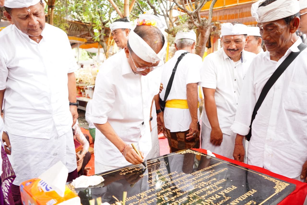 Resmikan Pemugaran Pura Penyusuhan Kubutambahan, Wujud Ngayah Gubernur Koster untuk Pelestarian Warisan Budaya Bali