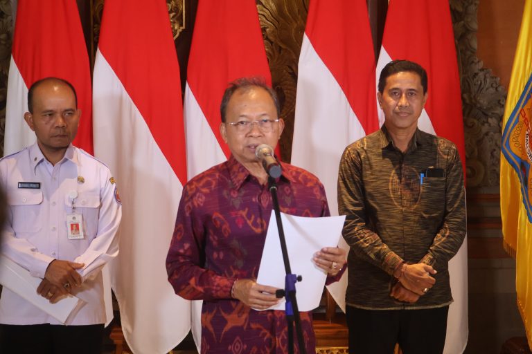 TPA Suwung Tutup 23 Desember 2025, Gubernur Koster Minta Optimalkan Tebe Modern, TPS3R, TPST, dan Olah Sampah Berbasis Sumber
