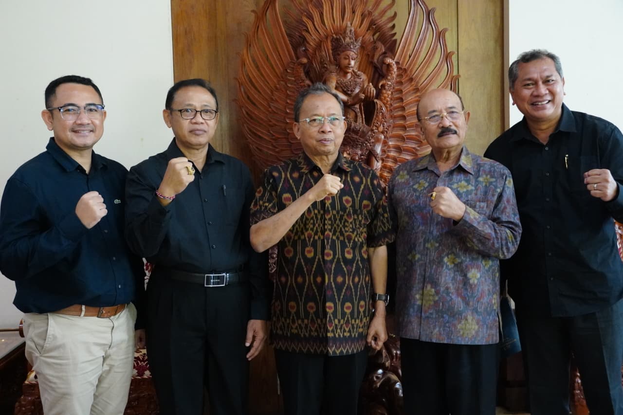 Terima Audiensi Koperasi Bina Usaha Kerthi Bali, Gubernur Koster Dorong Penguatan Produk Asli Bali