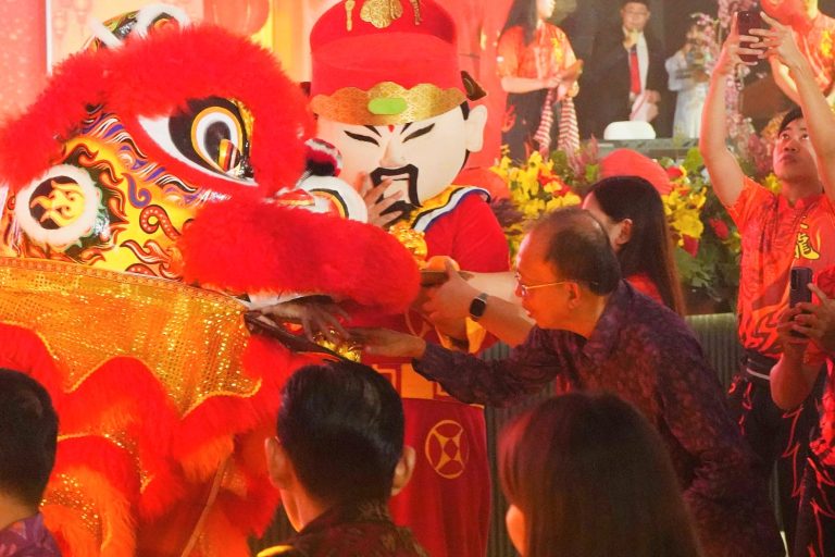 Gubernur Koster dan Wagub Hadiri Perayaan Imlek 2026, Momen Perkuat Kerja Sama Pariwisata, Ekraf dan Peningkatan SDM