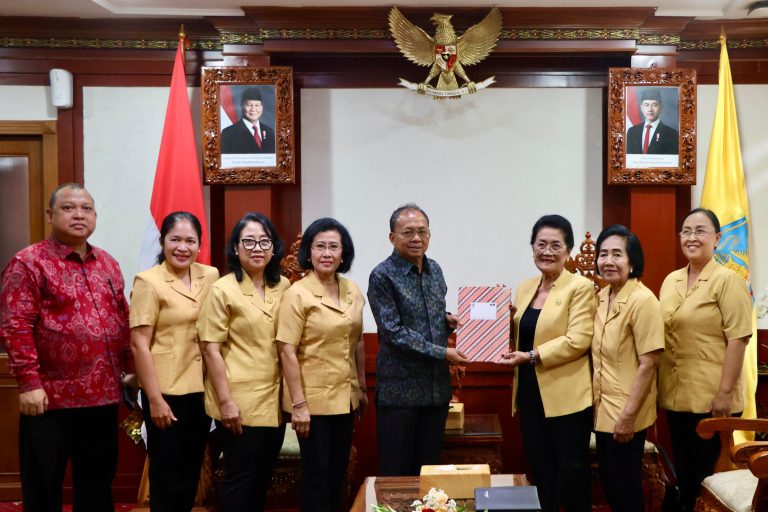 Gubernur Koster: WHDI Bali Berperan Vital Jaga Adat dan Tradisi