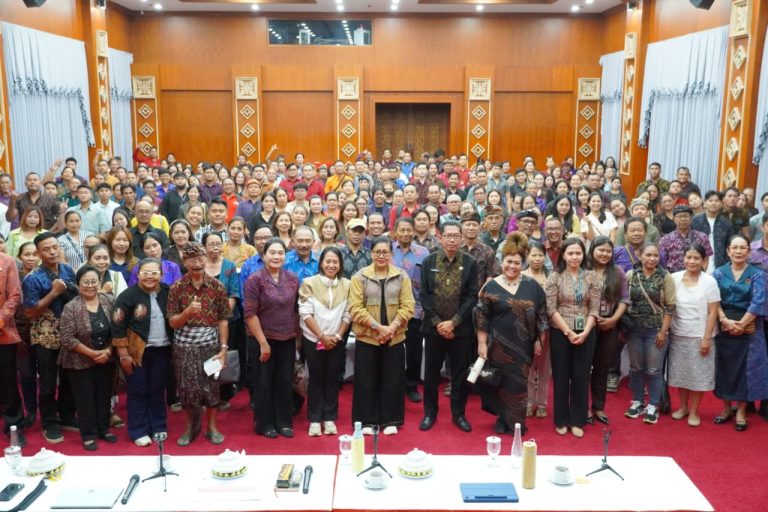 Stan PKB 2026 Digratiskan, Ibu Putri Koster Dorong UMKM Bali Naik Kelas dan Terapkan Pengelolaan Sampah Berbasis Sumber