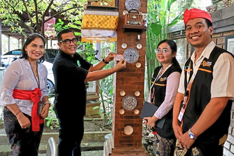 Pendataan Sensus Ekonomi 2026 Resmi Dimulai – Bupati Sanjaya Jadi Responden Perdana –