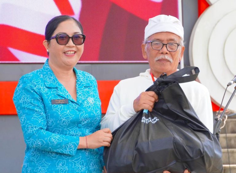 Bunda Rai Hadiri Pasar Rakyat PKK Provinsi Bali, Perkuat Sinergi Aksi Berbelanja dan Berbagi untuk Masyarakat