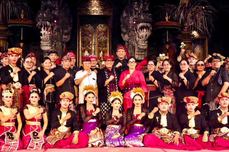 Bupati Sanjaya dan Bunda Rai Dukung Penuh Duta Tabanan Tampil Memukau di Parade Gong Kebyar Dewasa PKB XLVIII 2026