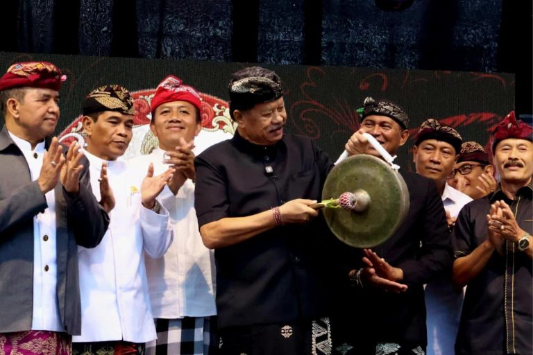 Baturiti Festival Dibuka, Pemkab Tabanan Dorong Penguatan Ekonomi Kreatif
