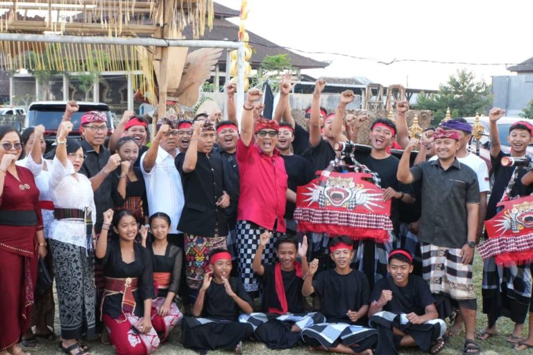 Buka Pagelaran Budaya Desa Padangan, Bupati Sanjaya Dorong Penguatan Ekonomi Desa